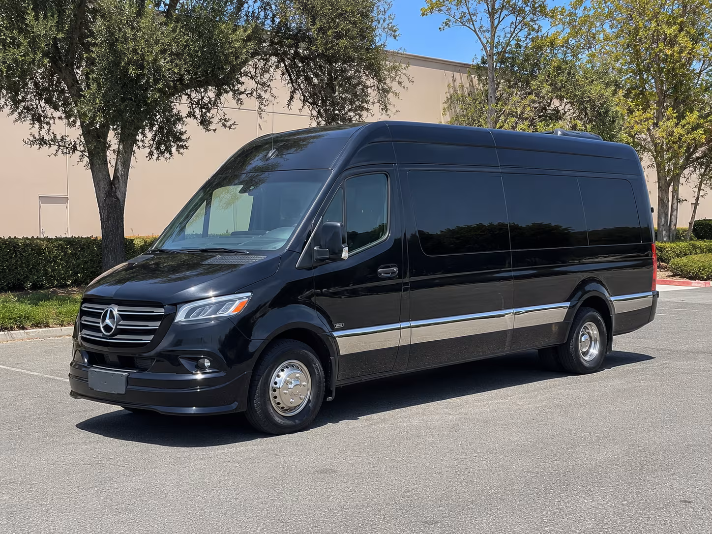 book group transportation for your next bachelor or bachelorette party 2