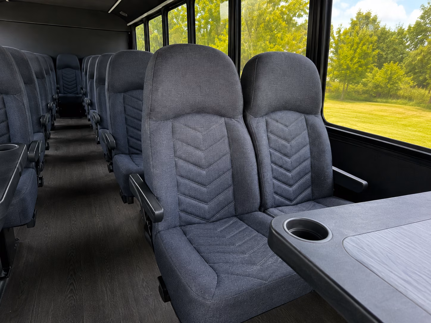 minibuses and charter buses to ontario reign hockey at toyota arena